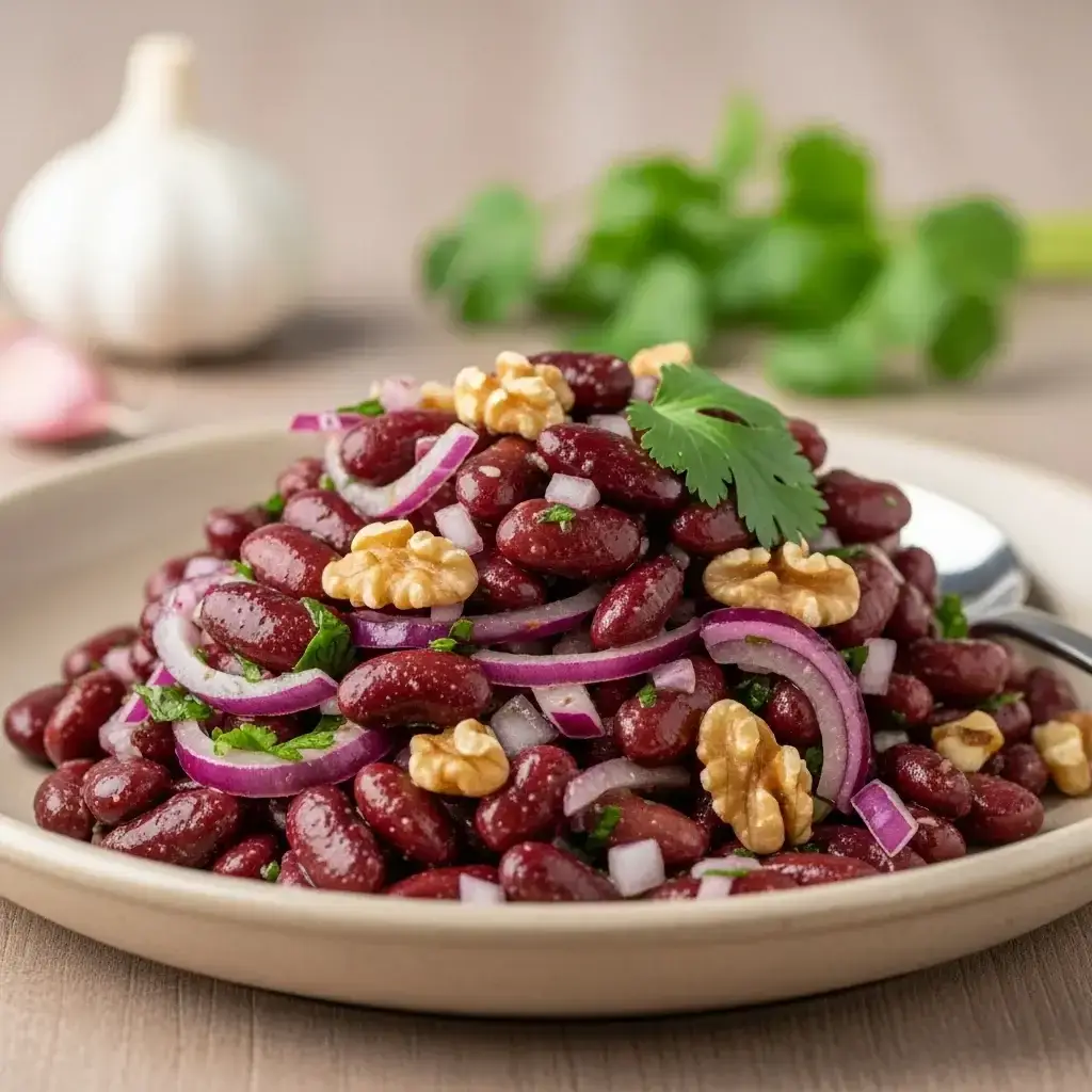 Un bocado refrescante del Cáucaso: frijol y frijol georgiano Ensalada De Ajo (Lobio)